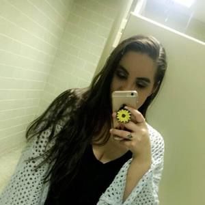 Meet your Posher, Alyssa